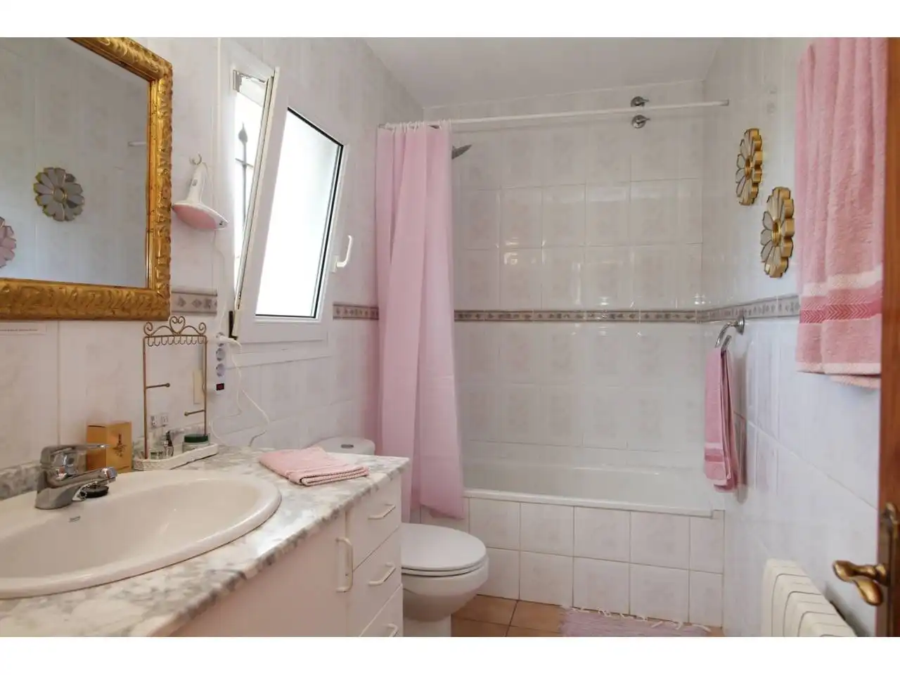 Bathroom of Houses for sale in Lloret de Mar  with Air Conditioner, Heating and Private garden