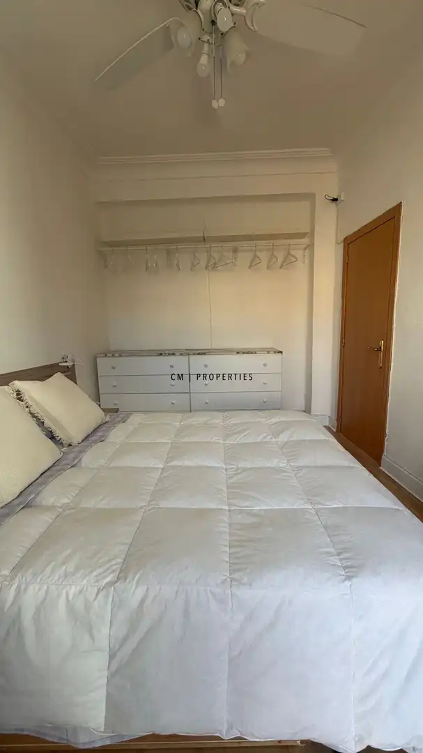 Bedroom of Flat for rent in Valencia  with Air Conditioner, Heating and Furnished