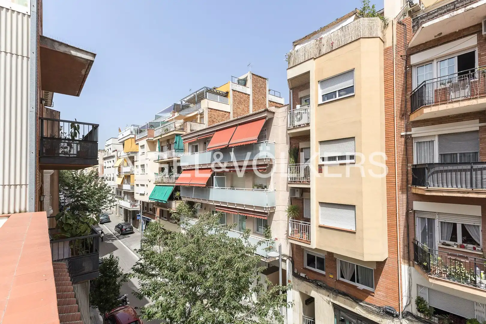 Vista exterior de Casa o xalet en venda en Barcelona amb Aire condicionat, Calefacció i Terrassa