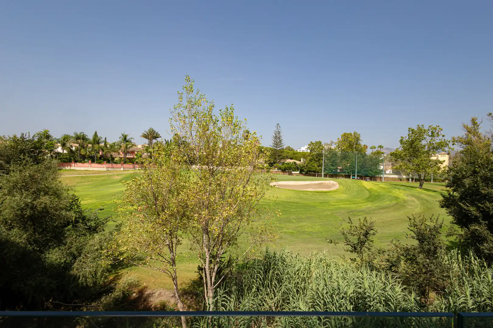 Jardín de Dúplex en venta en Marbella con Terraza, Piscina y Piscina comunitaria