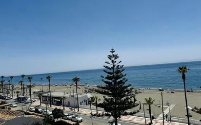 Vista exterior de Àtic en venda en Torrox amb Aire condicionat