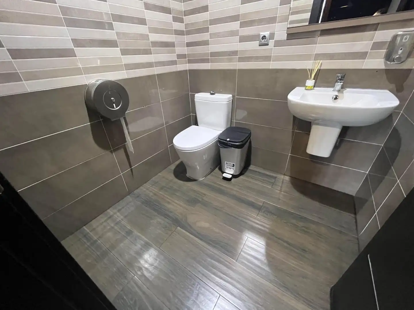 Bathroom of Flat for sale in Colindres  with Heating