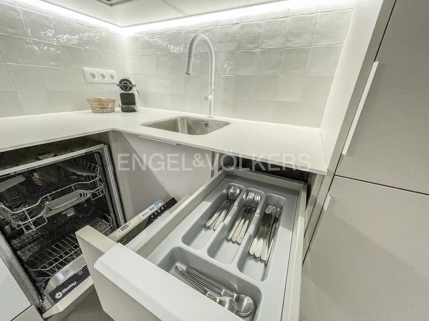 Cocina de Piso de alquiler en Barcelona con Aire acondicionado, Calefacción y Amueblado
