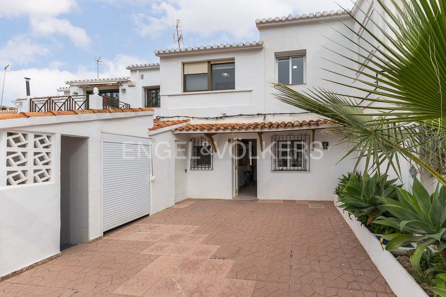 Exterior view of House or chalet for sale in Dénia  with Air Conditioner, Heating and Terrace
