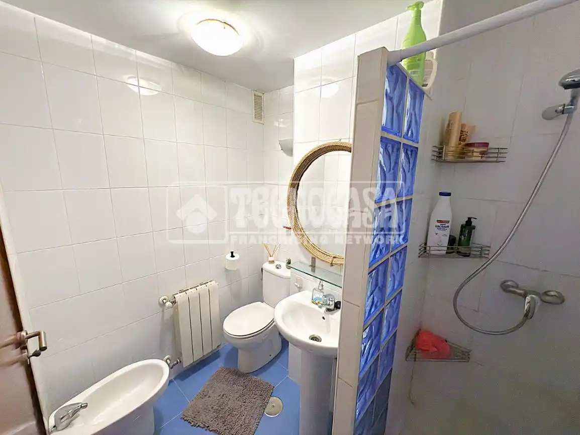 Baño de Piso en venta en Cuenca con Calefacción, Parquet y Terraza
