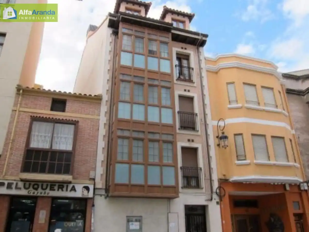 Vista exterior de Local de lloguer en Aranda de Duero