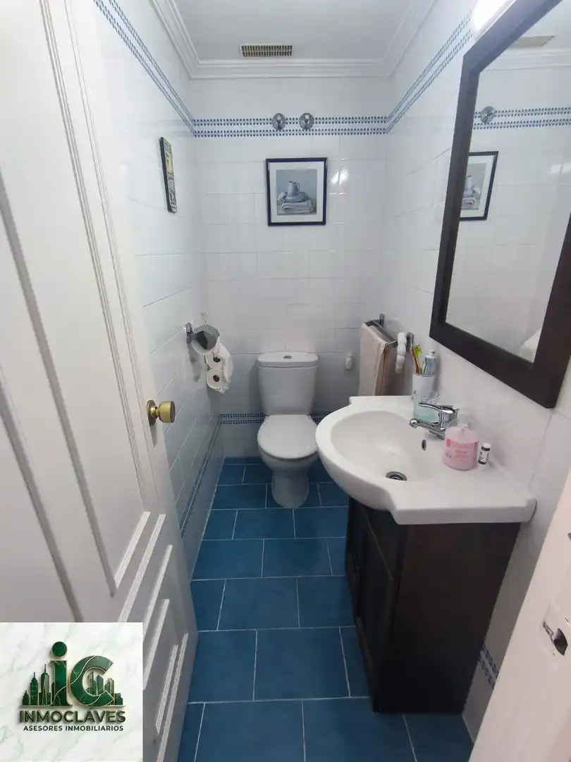 Bathroom of Detached homes for sale in Algeciras  with Terrace and Furnished