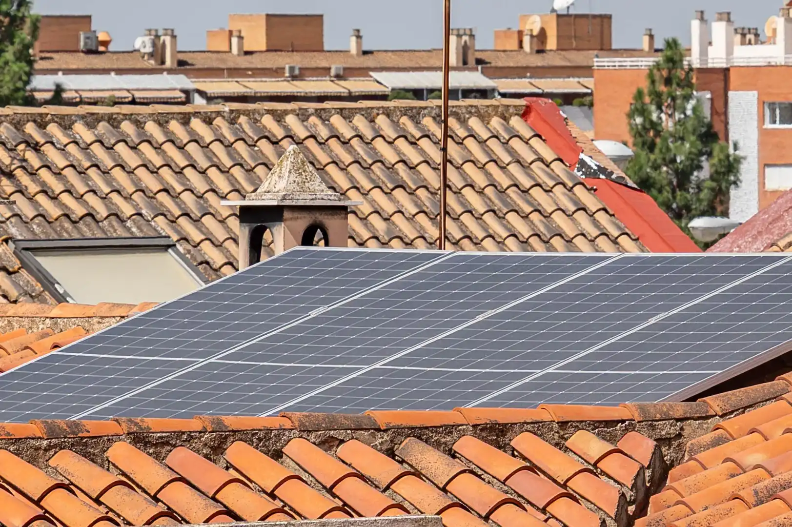 Außenansicht von Einfamilien-Reihenhaus zum Verkauf in Granada mit Klimaanlage
