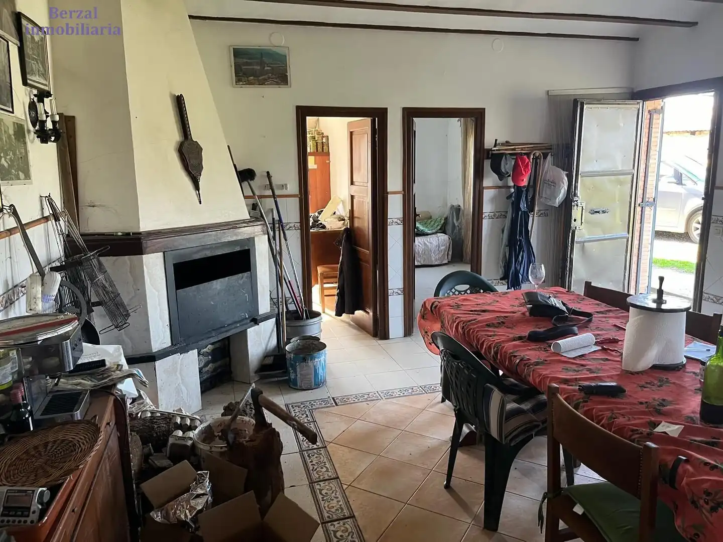 Sala de estar de Nave industrial en venta en  Logroño