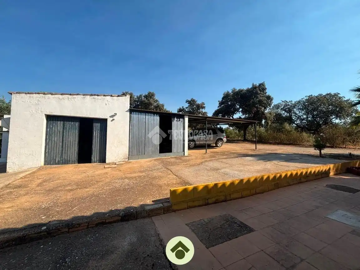 Finca rústica en venta en Adamuz con Aire acondicionado y Piscina