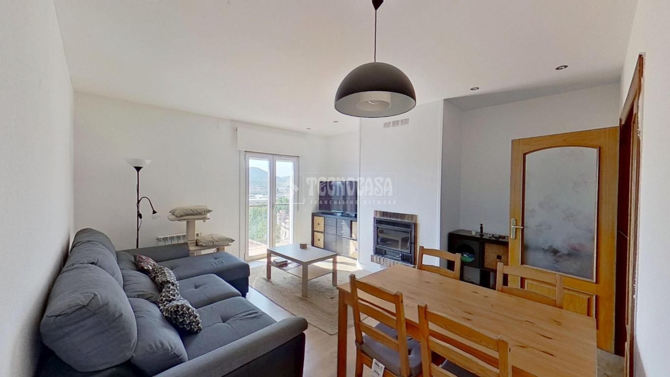 Living room of Flat for sale in Manresa  with Heating, Furnished and Balcony