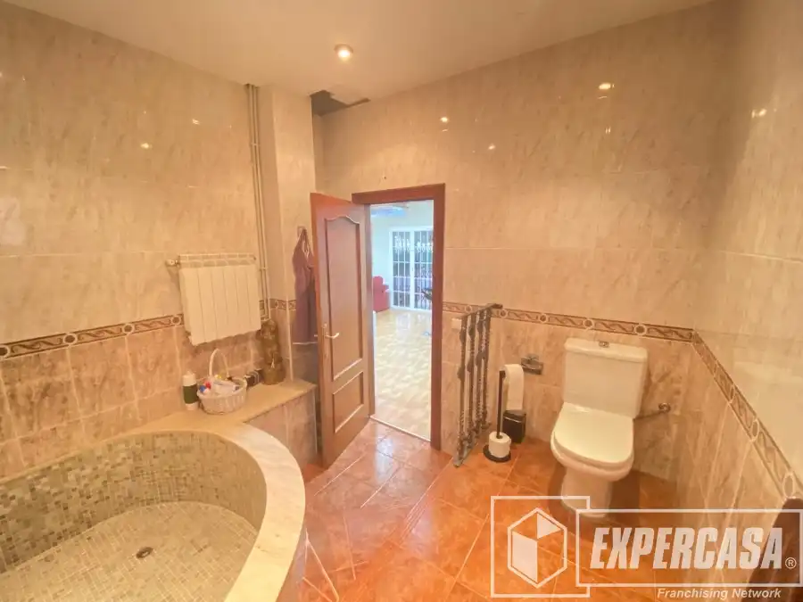 Bathroom of Houses for sale in Torrent  with Air Conditioner, Heating and Terrace