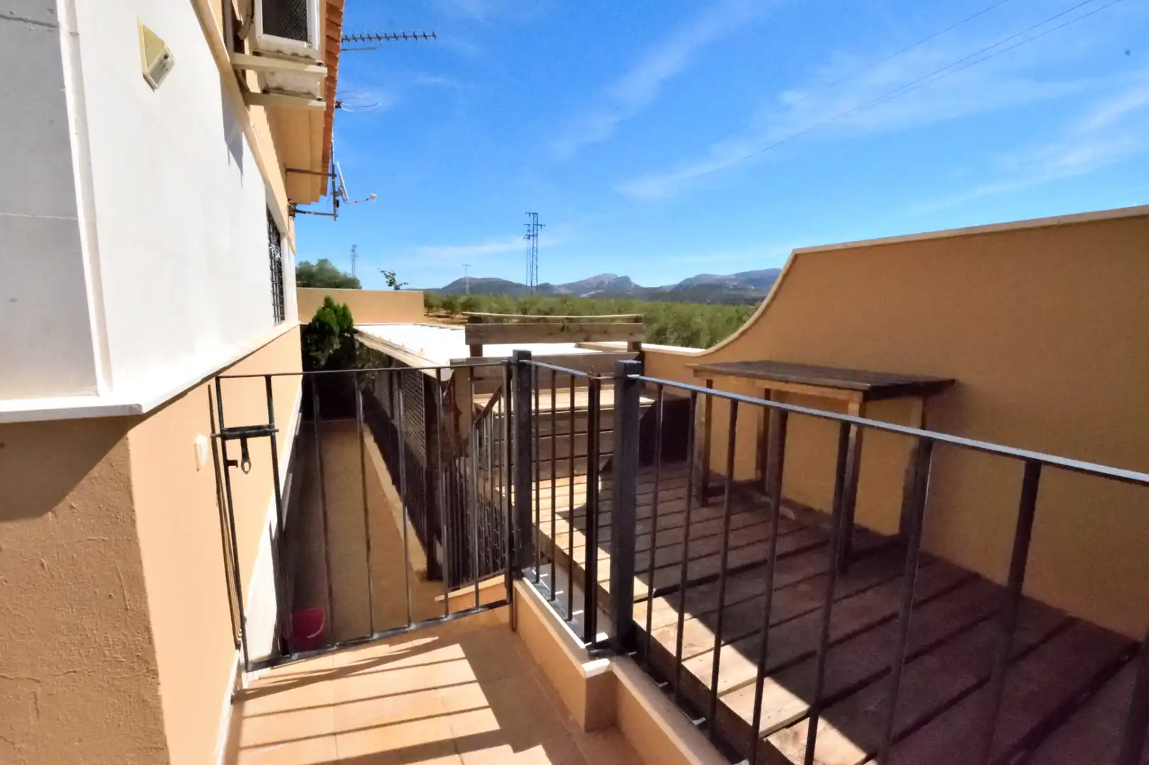 Chalet con piscina en venta en Calle Sierra de Libar, imagen 3