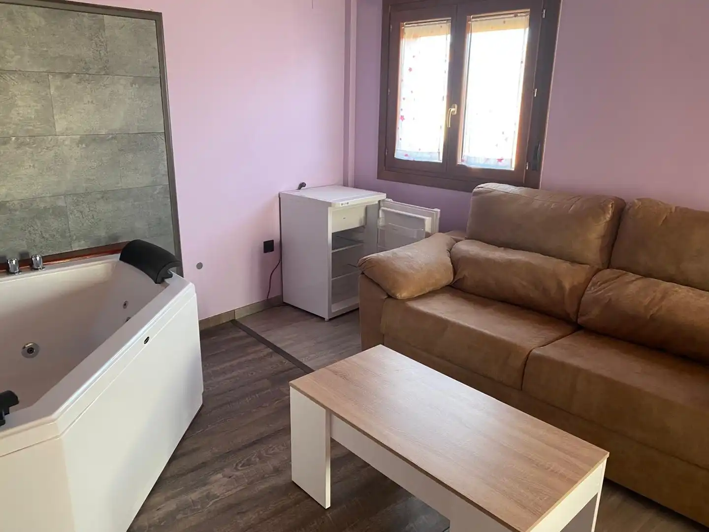 Sala de estar de Edificio en venta en Anento