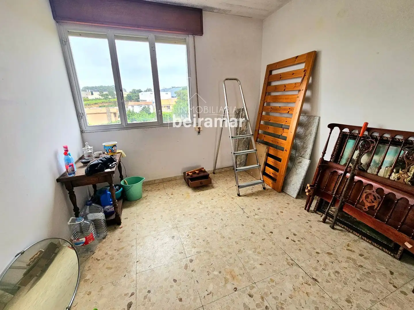 Habitación de Piso en venta en Ribeira con Calefacción y Trastero
