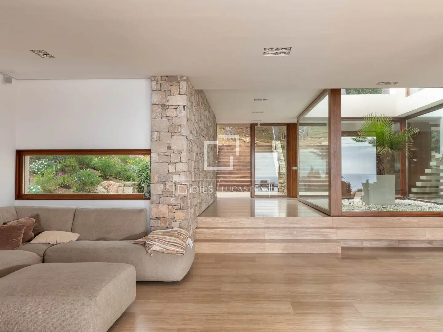 Sala de estar de Casa o chalet en venta en Begur con Aire acondicionado, Calefacción y Jardín privado
