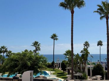 Wohnung mit Pool zum Verkauf in San Luis de Sabinillas
