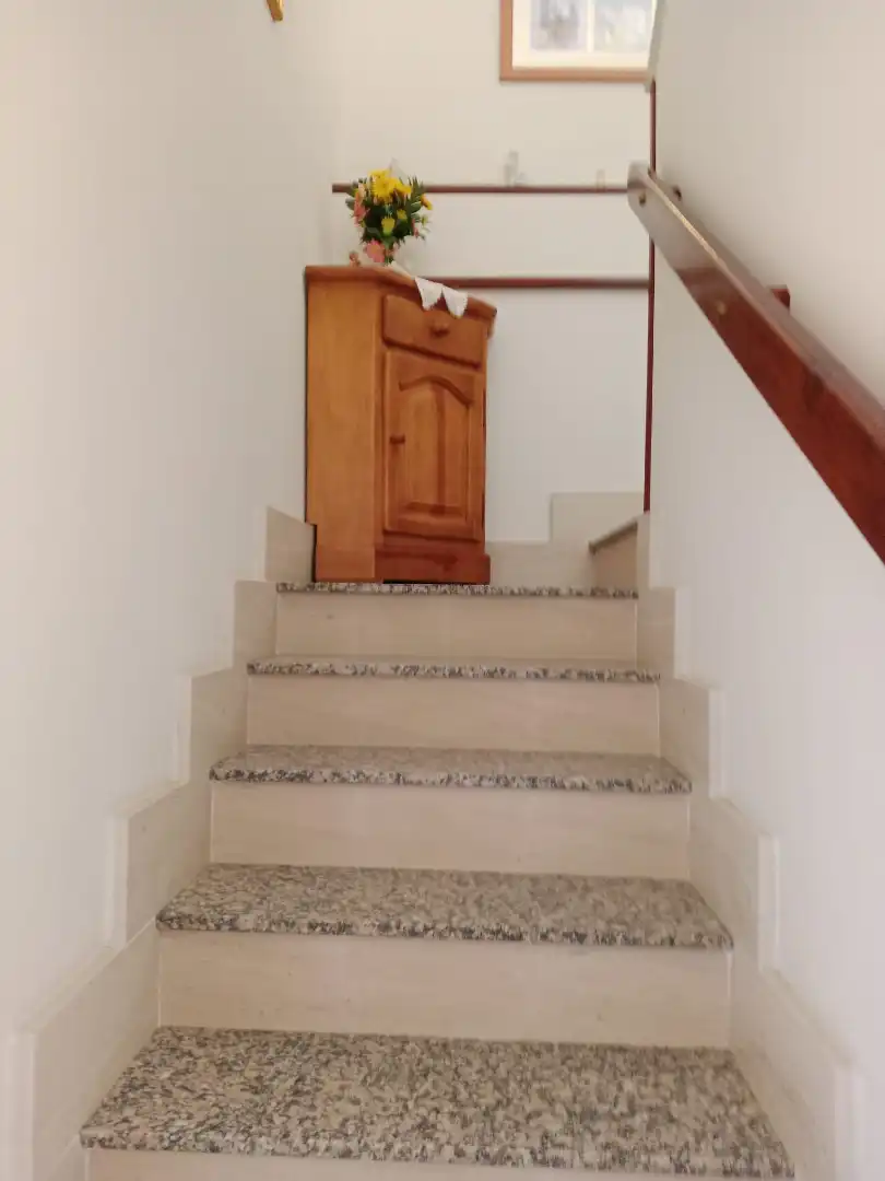 Einfamilien-Reihenhaus zum Verkauf in Venialbo mit Heizung, Privatgarten und Balkon
