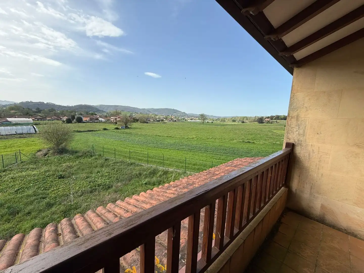 Terrassa de Casa o xalet en venda en Bárcena de Cicero amb Calefacció, Jardí privat i Terrassa
