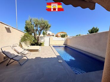 Doppelhaushälfte mit Pool zum Verkauf in Avenida de la Comunidad Murciana
