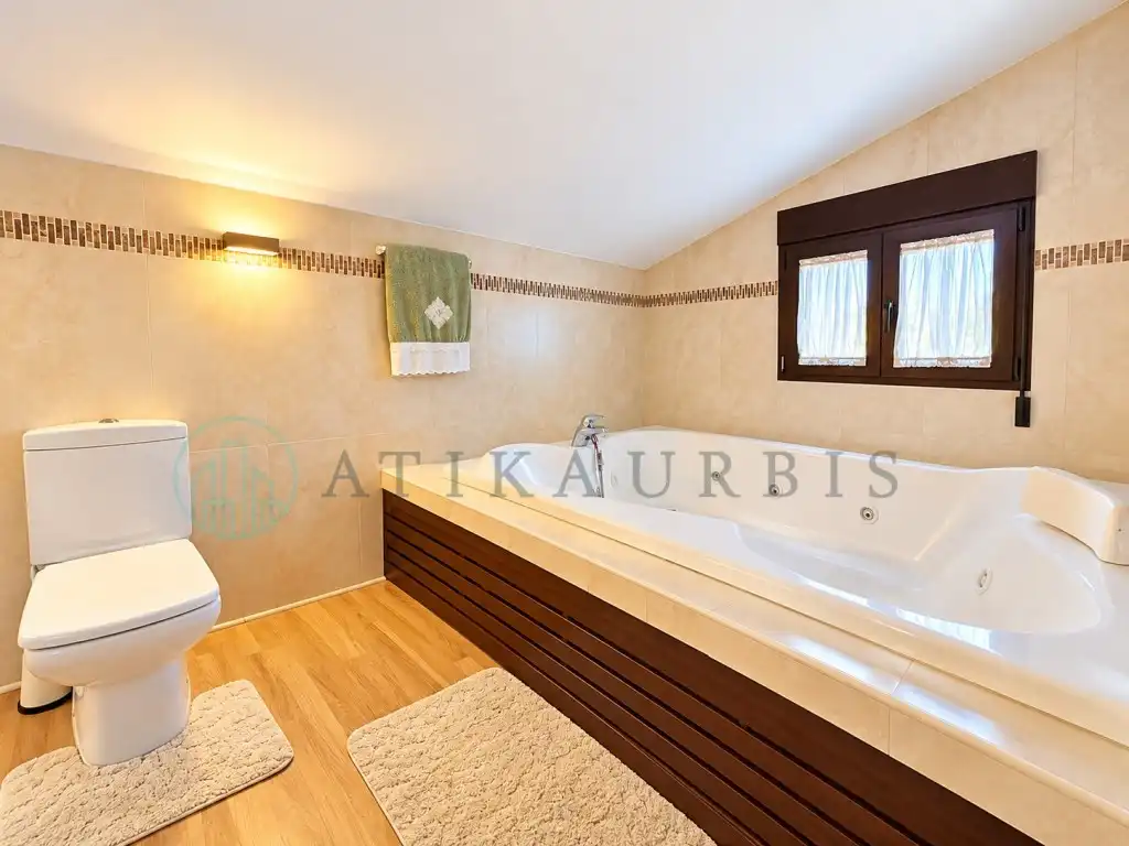 Bathroom of Detached homes for sale in Churriana