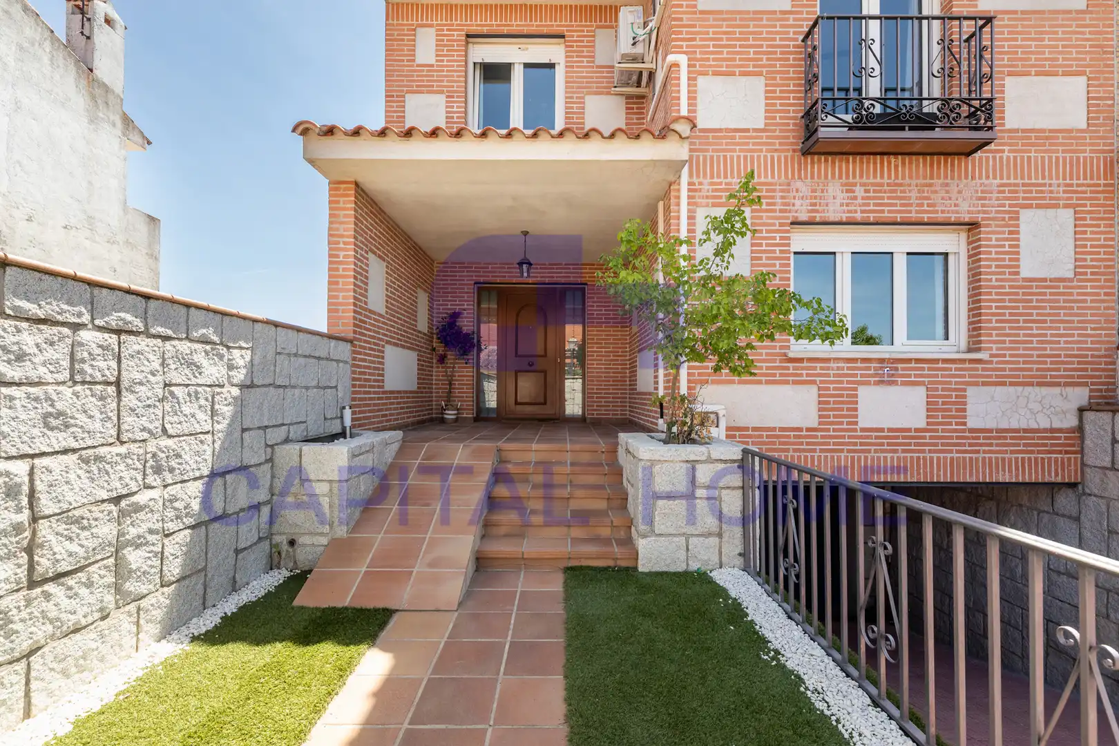Terraza de Casa adosada en venta en Navalcarnero con Aire acondicionado, Calefacción y Jardín privado