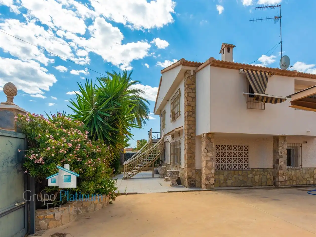 Villa avec jardin à vendre à San Juan de los Terreros, imagen 3
