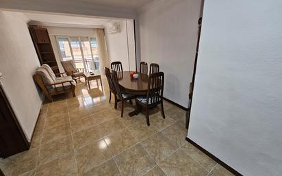 Menjador de Apartament en venda en Elda amb Aire condicionat i Balcó