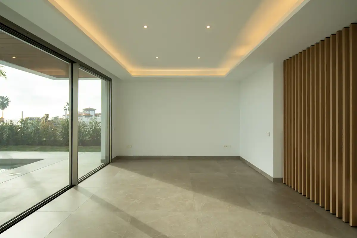 Detached house with pool for sale in El Faro de Calaburra - Chaparral, imagen 9