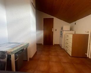 Wohnung miete in Alp mit Heizung