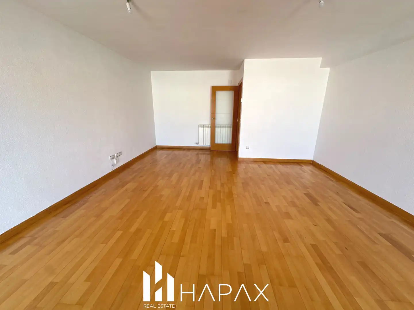 Sala de estar de Piso en venta en Villares de la Reina con Calefacción