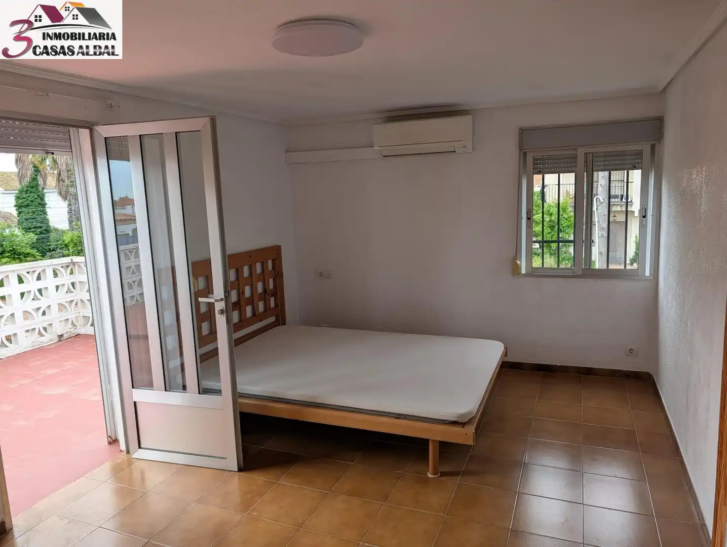 Habitación de Casa o chalet de alquiler en Picassent con Jardín privado y Piscina comunitaria