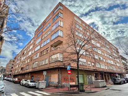 Vista exterior de Pis en venda en Valladolid Capital amb Balcó