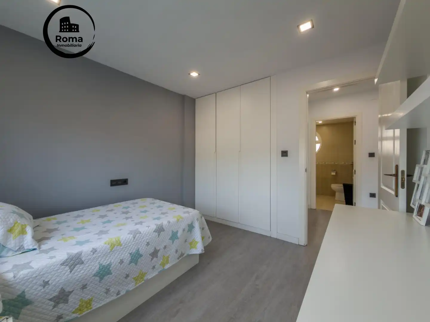 Bedroom of Detached homes for sale in Cenes de la Vega  with Air Conditioner, Heating and Terrace