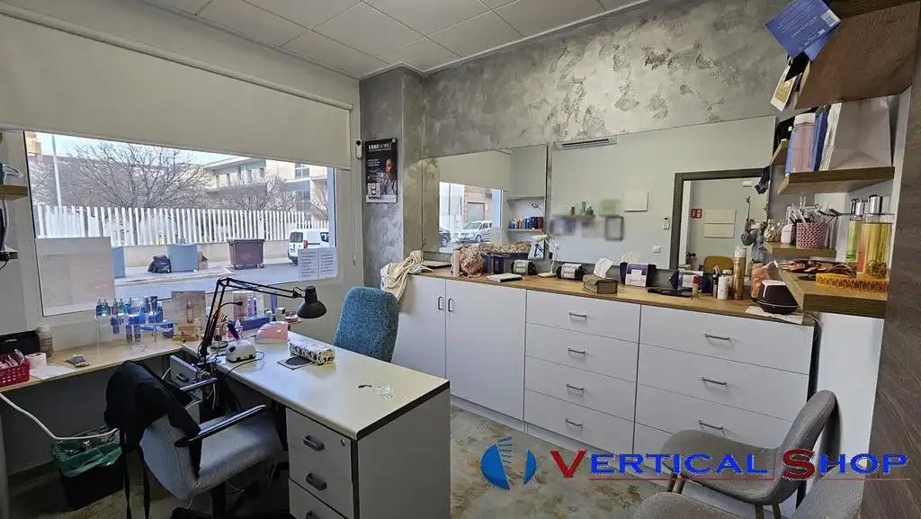 Business premises for sale in Caudete, imagen 3