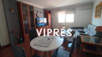 Sala d'estar de Pis en venda en Cáceres Capital amb Aire condicionat, Calefacció i Moblat