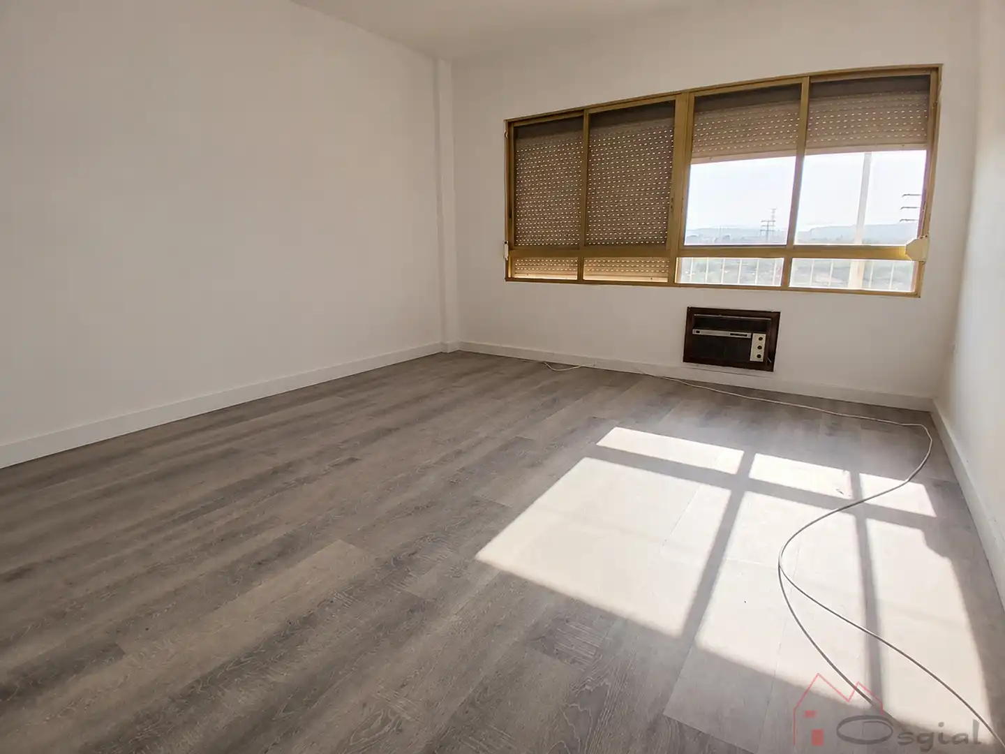 Bedroom of Flat for sale in Benifaió  with Air Conditioner, Heating and Storage room