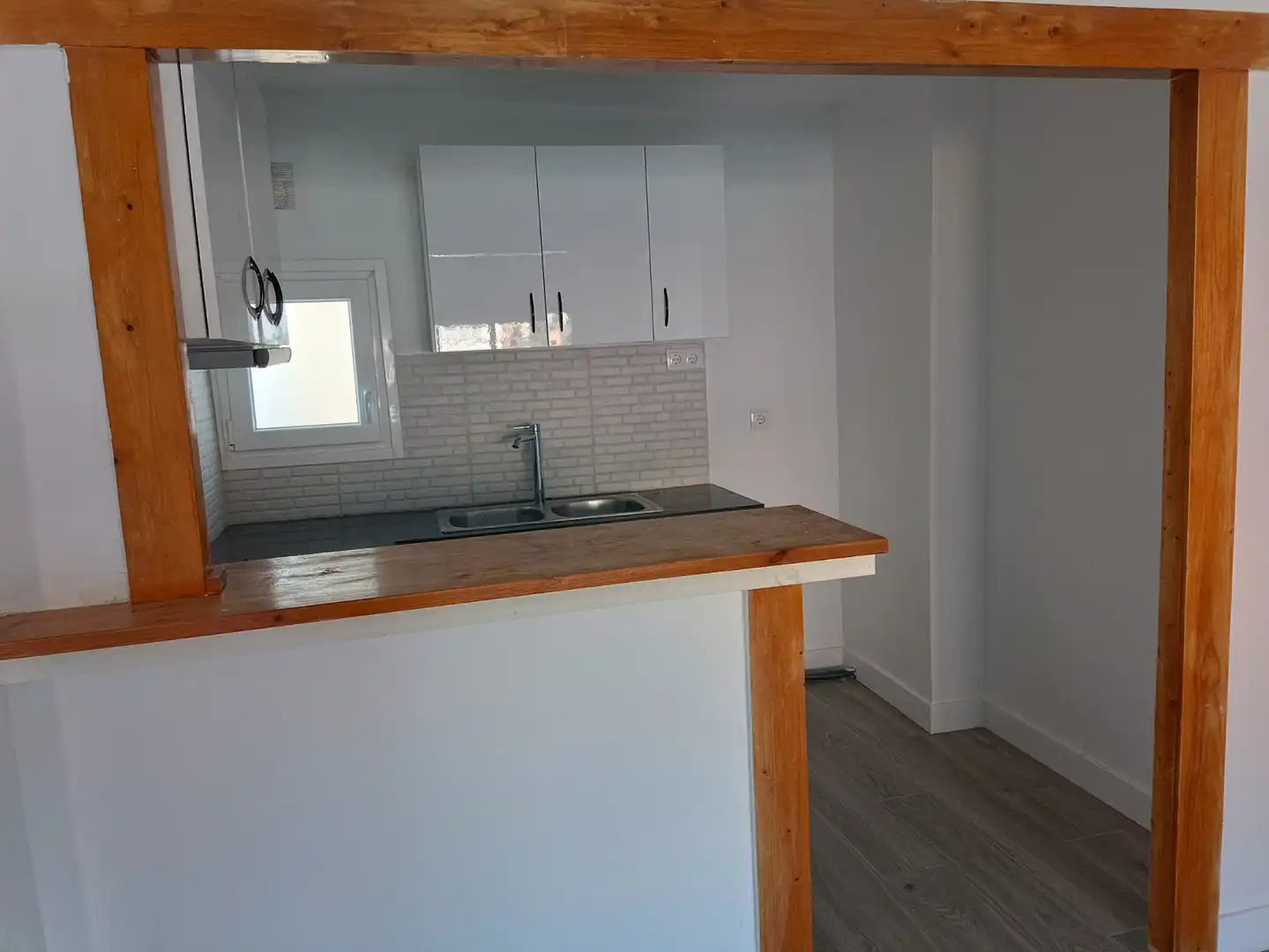 Appartamento con terrazza in vendita a Carrer Sant Pere de Romaní, imagen 2