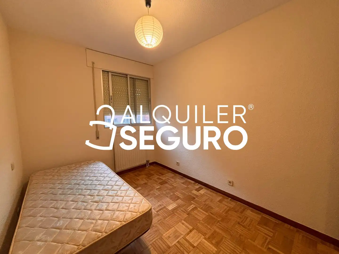 Schlafzimmer von Wohnung zur Miete in Puente de Vallecas