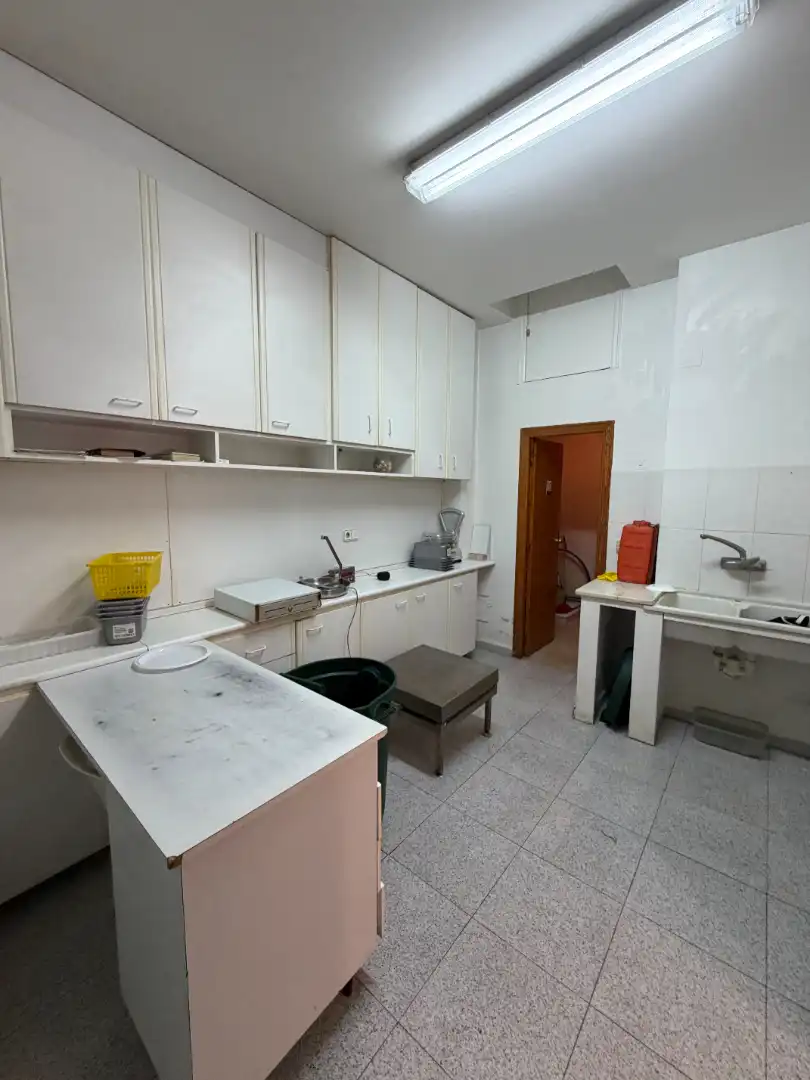 Local commercial à vendre à Avinguda de la Pau, imagen 5