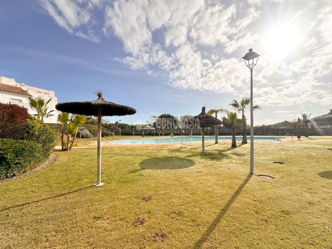 Vista exterior de Pis en venda en Chipiona amb Aire condicionat