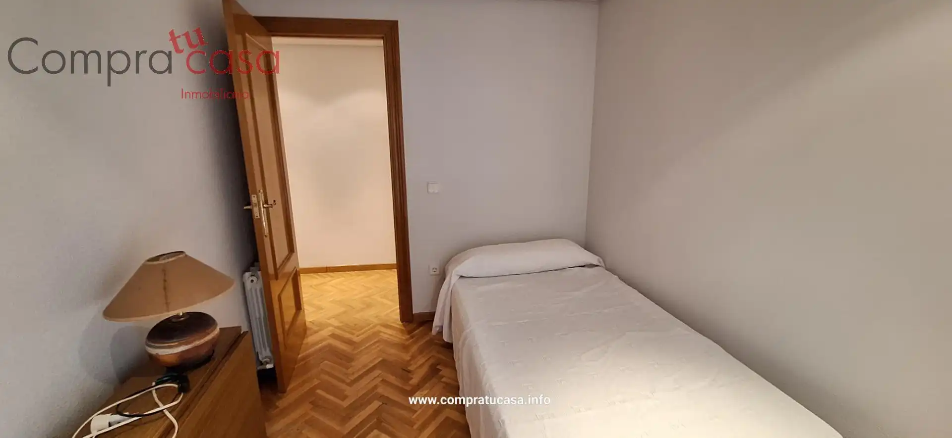 Schlafzimmer von Wohnung zur Miete in Trescasas mit Heizung, Parkett und Möbliert