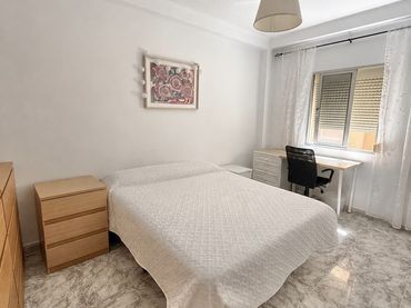 Apartamento con balcón en venta en Cruz de Humilladero