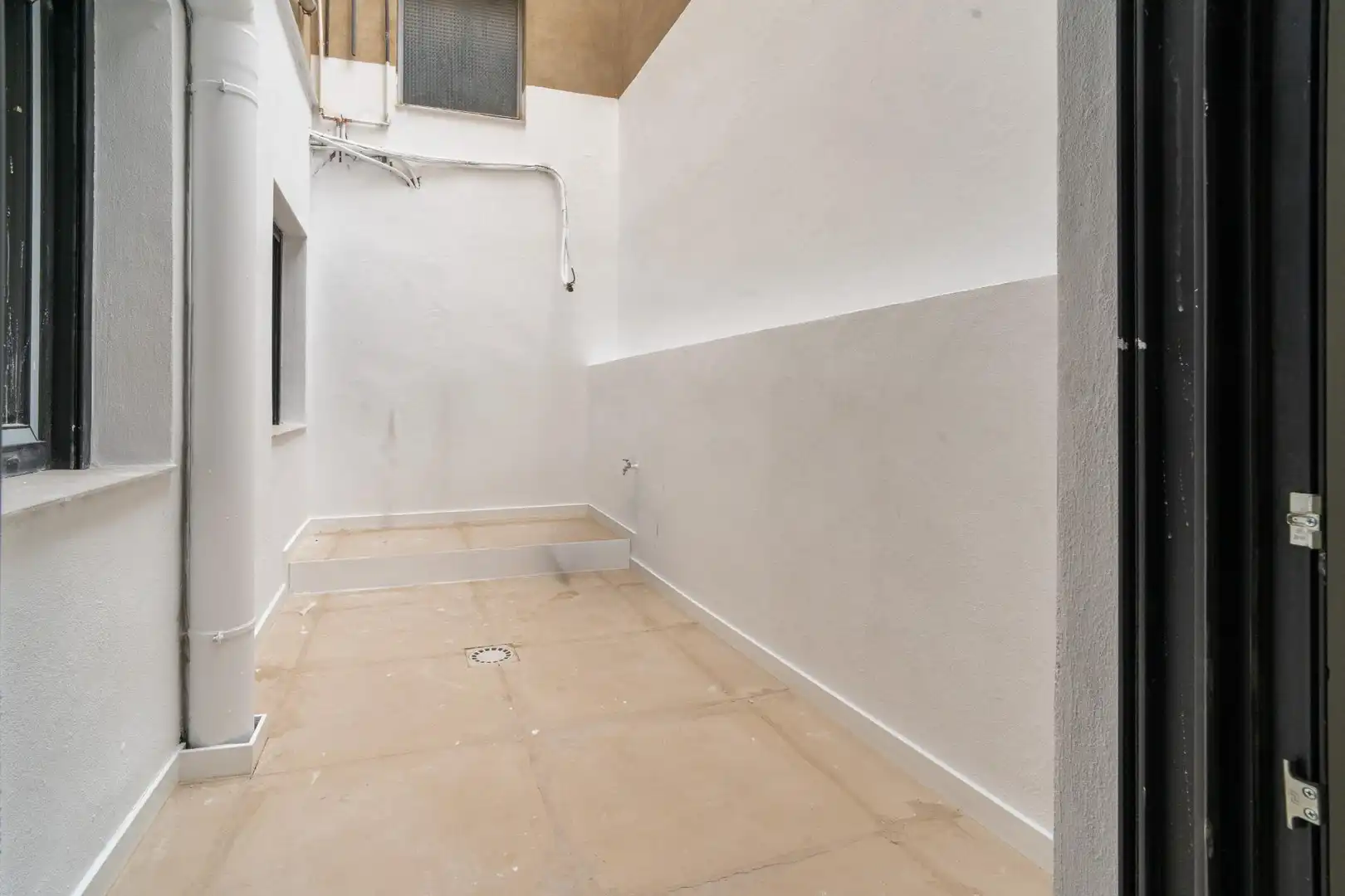 Erdgeschoss zum Verkauf in Paiporta mit Klimaanlage und Terrasse