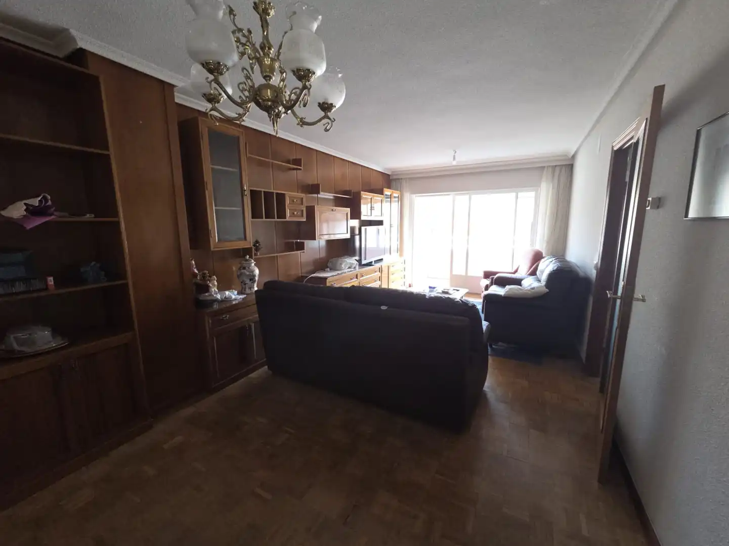 Living room of Flat for sale in Salamanca  with Heating, Parquet flooring and Balcony