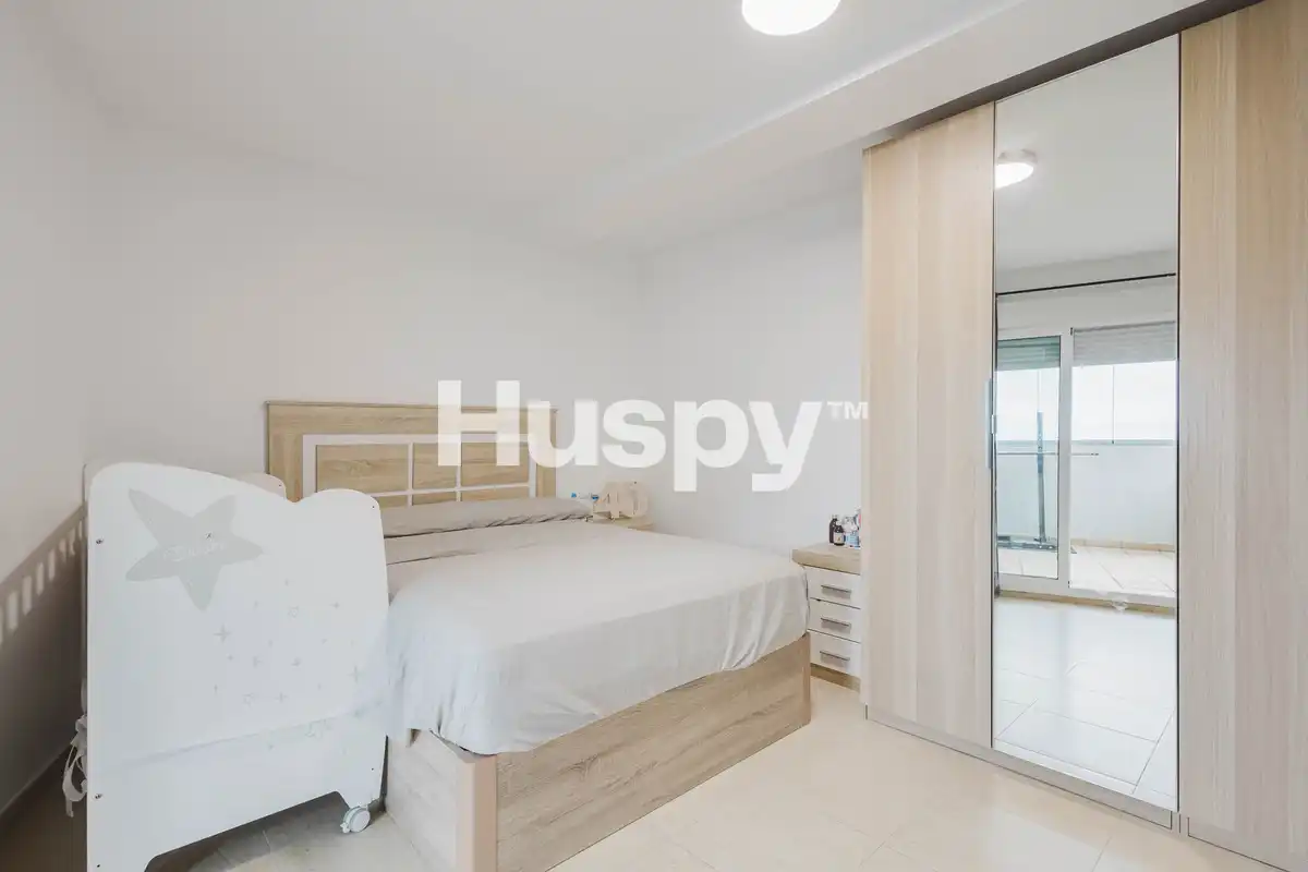 Casa a schiera con terrazza in vendita a Calle Matrona Dionisia Perles B, imagen 7