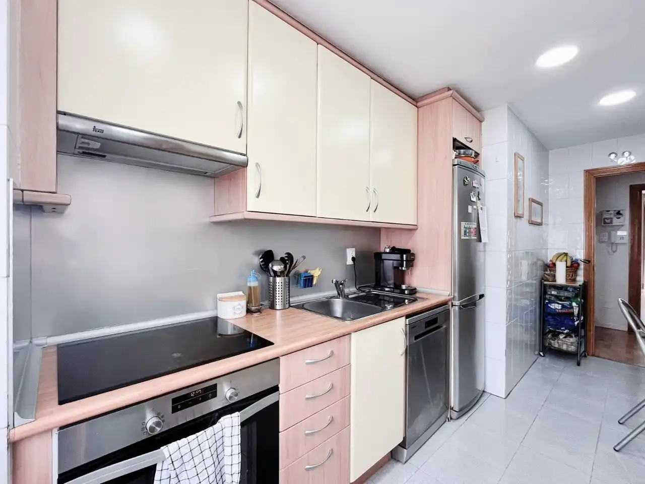 Cuina de Pis en venda en Madrid amb Aire condicionat, Calefacció i Terrassa