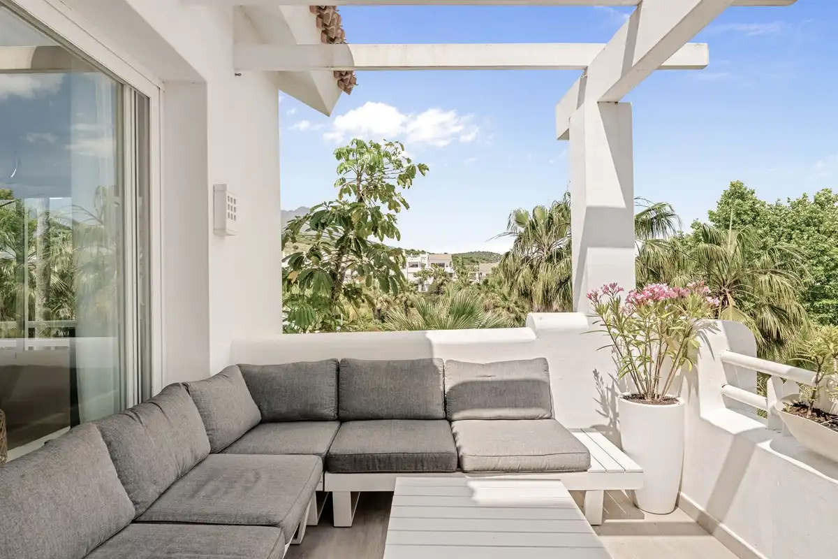 Apartament amb piscina en venda a Casares pueblo, imagen 4