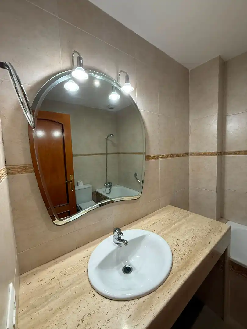 Badezimmer von Wohnung zur Miete in Sant Celoni mit Klimaanlage und Heizung