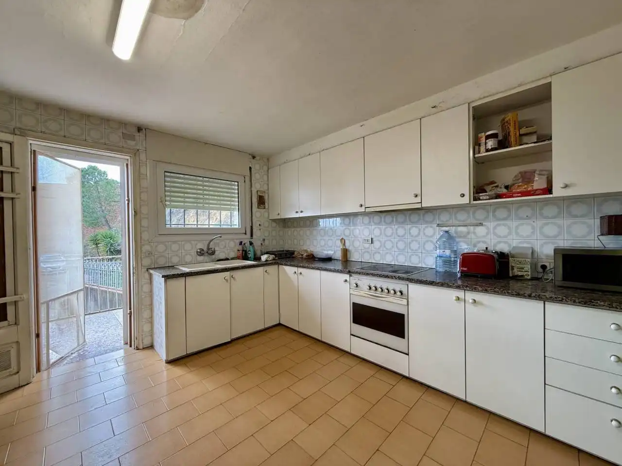 Cocina de Finca rústica en venta en Pontós con Calefacción, Jardín privado y Terraza